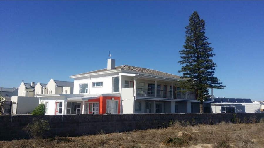 11 Bedroom Property for Sale in Middedorp Western Cape